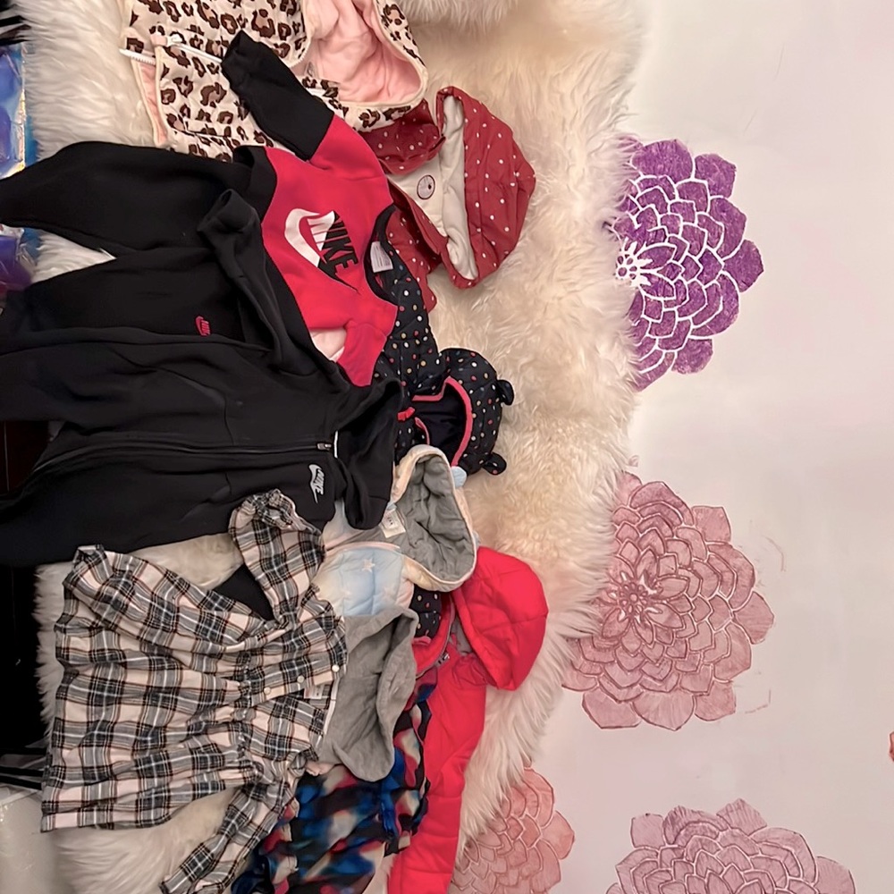 18 to 24mth assortment Zara, Nike, Osh Kosh, Gap, Nicole Miller…